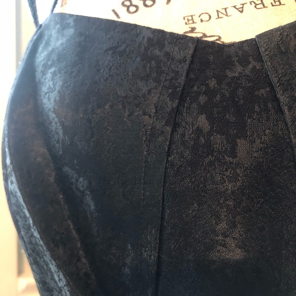 Brocade sleeveless cocktail dress size 10 - Picture 2 of 5